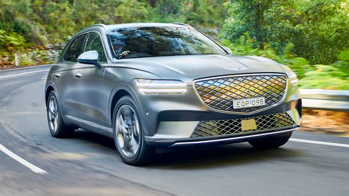 2023 Genesis Electrified GV70 price and specs-0