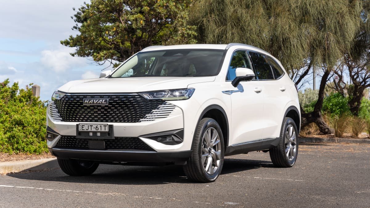 2023 Haval H6 Hybrid v 2023 Haval Jolion Hybrid