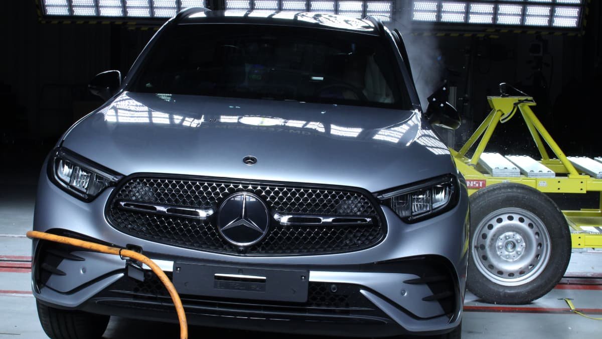 2023 Mercedes-Benz GLC awarded five-star safety rating
