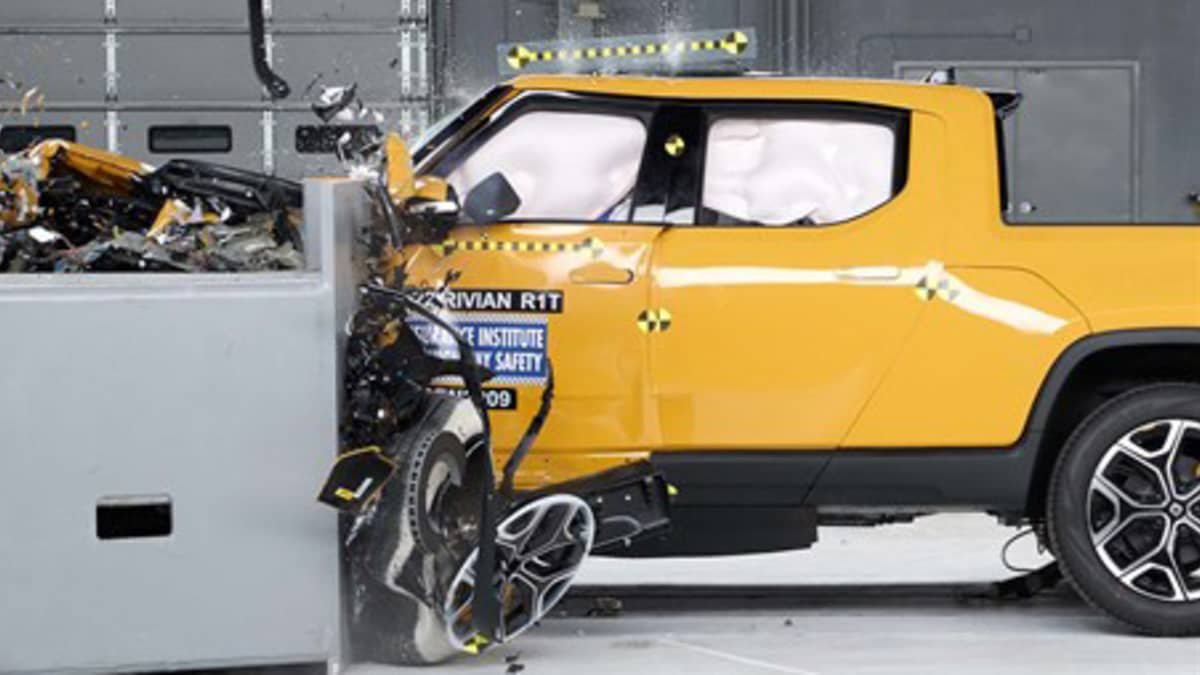 Weight of electric vehicles is becoming a safety threat – report