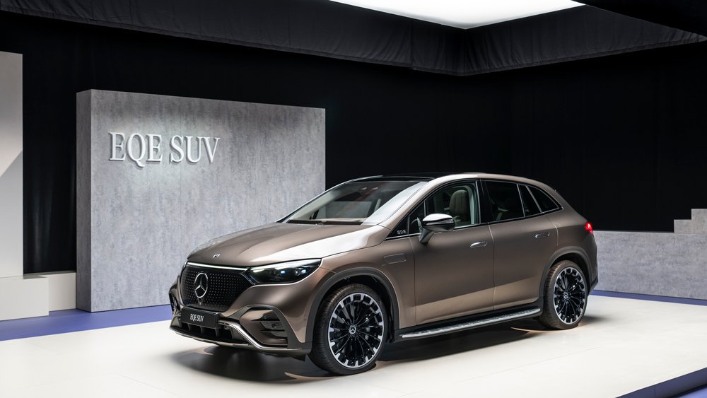 The Mercedes-Benz EQE SUV.