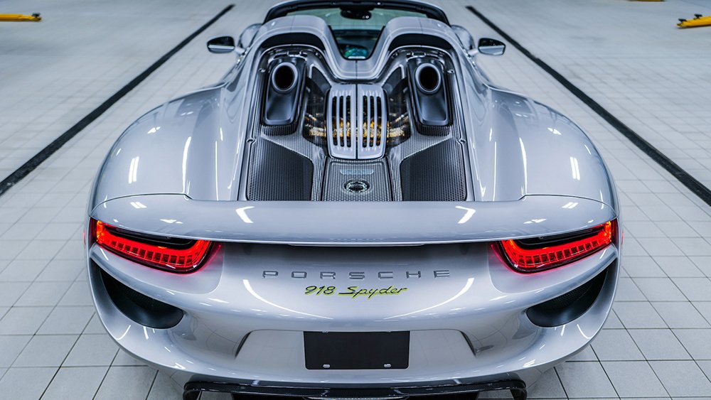 2015 Porsche 918 Spyder