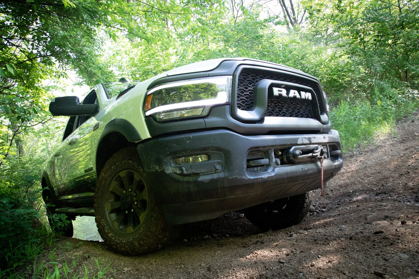 09-ram-2500-power-wagon-2019-angle--exterior--front--off-road--white.jpg