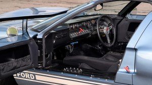 Inside the Ford GT40 press car