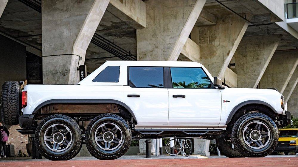 Apocalypse Manufacturing Dark Horse