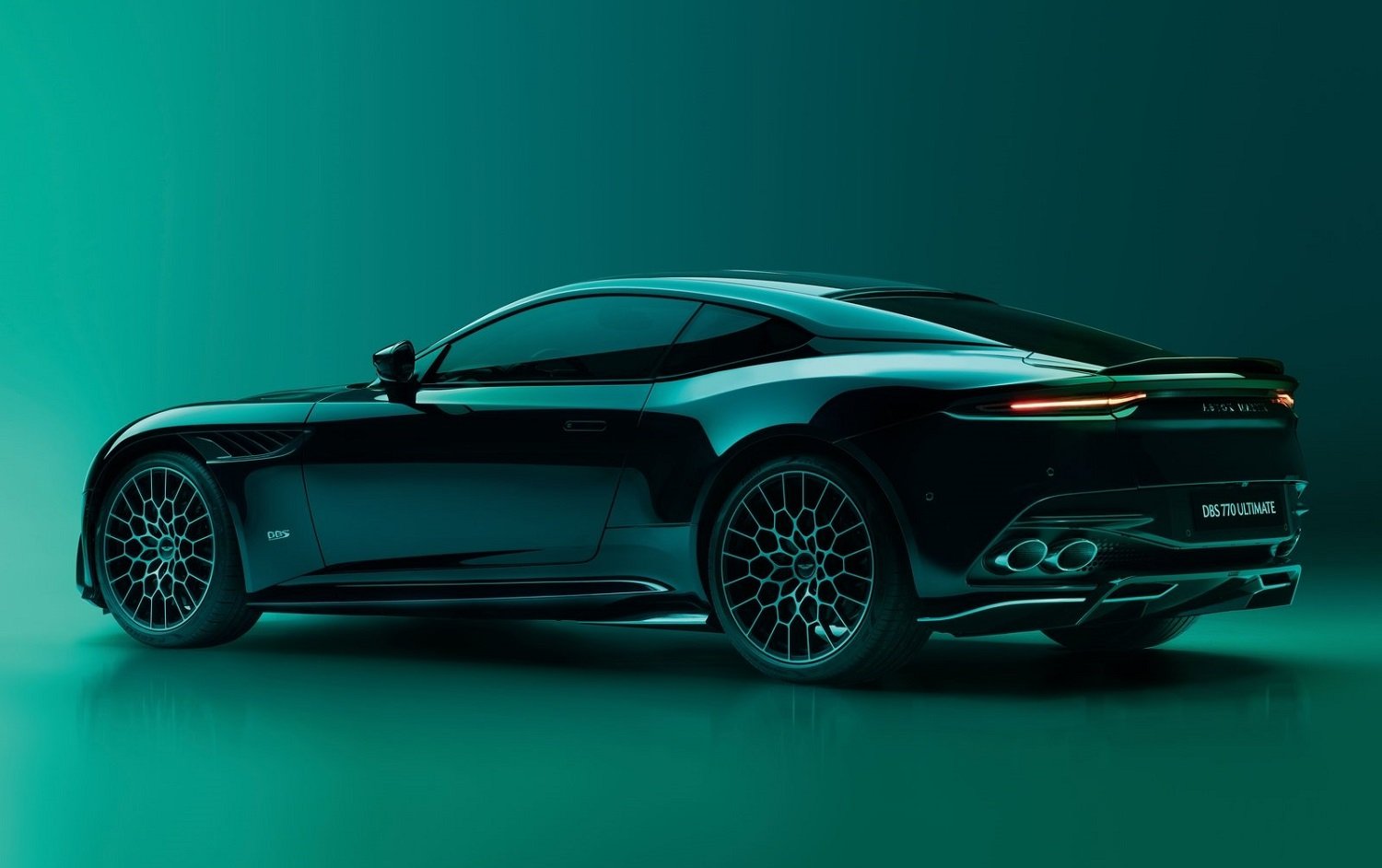 Final encore Aston Martin DBS 770 Ultimate revealed