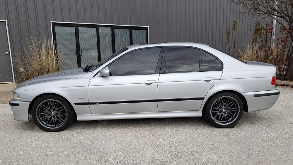 2000 BMW M5