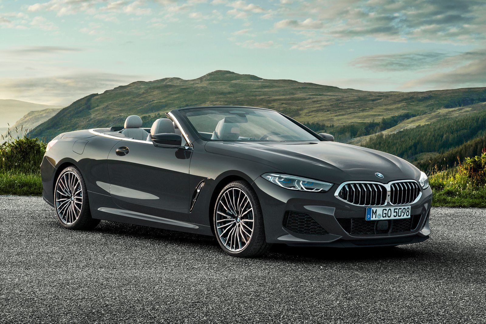 2020-BMW-8-Series-convertible-OEM