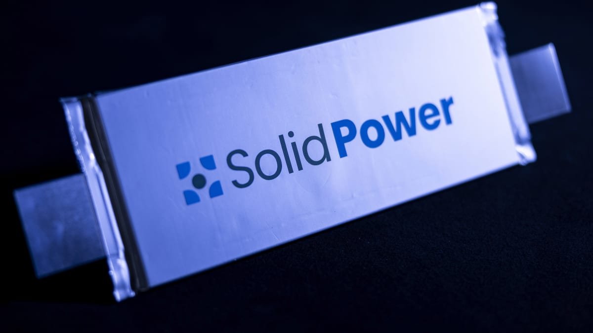 BMW testing solid-state electric-car batteries this year – report