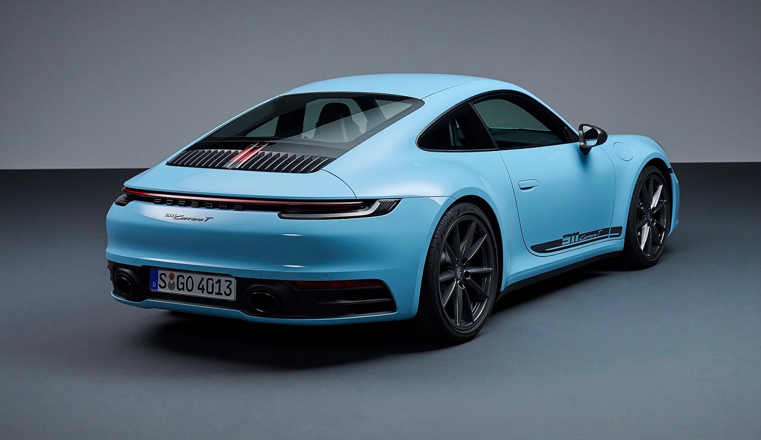 Porsche brings back lightweight 911 T
