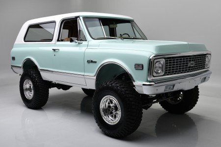 Barrett Jackson, Barrett-Jackson Scottsdale to Offer Highly Desirable Resto-Mod Ford Broncos and Chevrolet Blazers, ClassicCars.com Journal