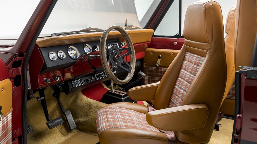 Inside the 1977 International Harvester Scout II Traveler
