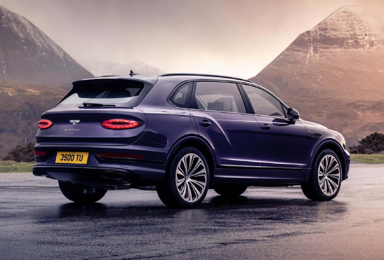 Bentley Bentayga EWB revealed