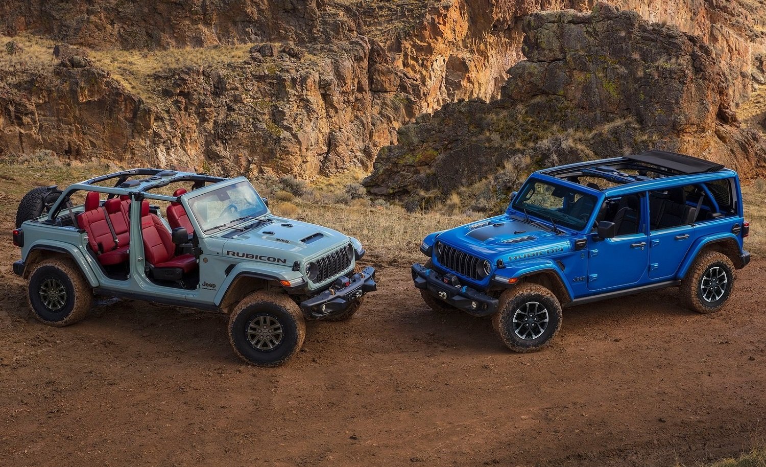 Jeep uncovers facelift Wrangler in New York