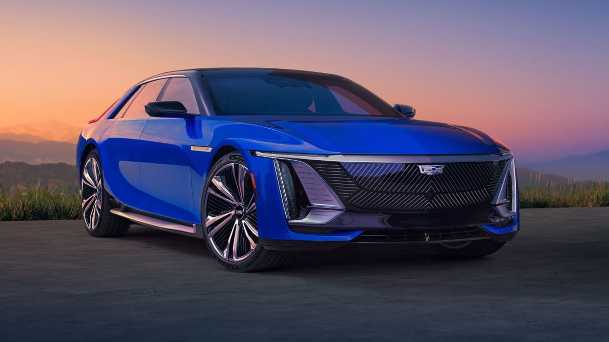 Cadillac reveals $US300,000 electric Rolls-Royce competitor-0