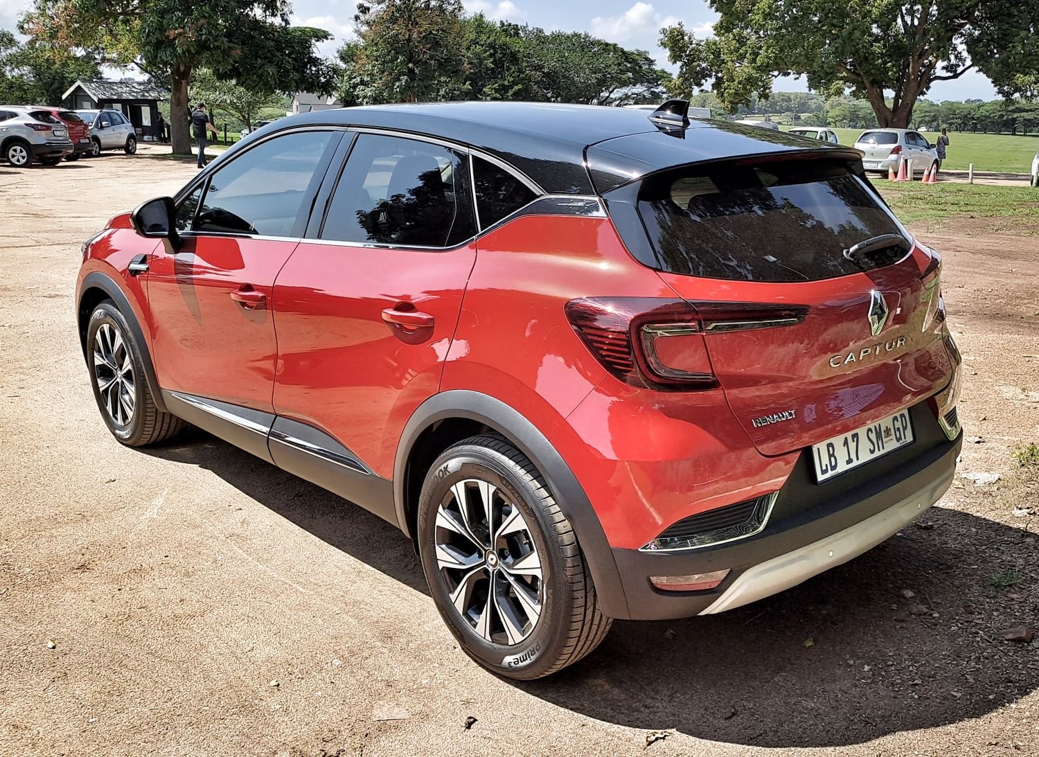 Renault Captur exterior rear