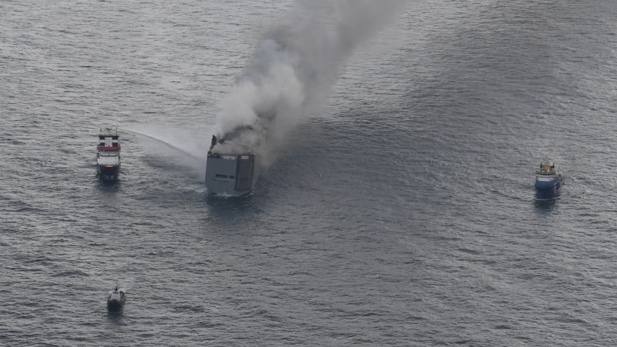 Cargo ship fire sparks safety concerns over electric-car transport – report