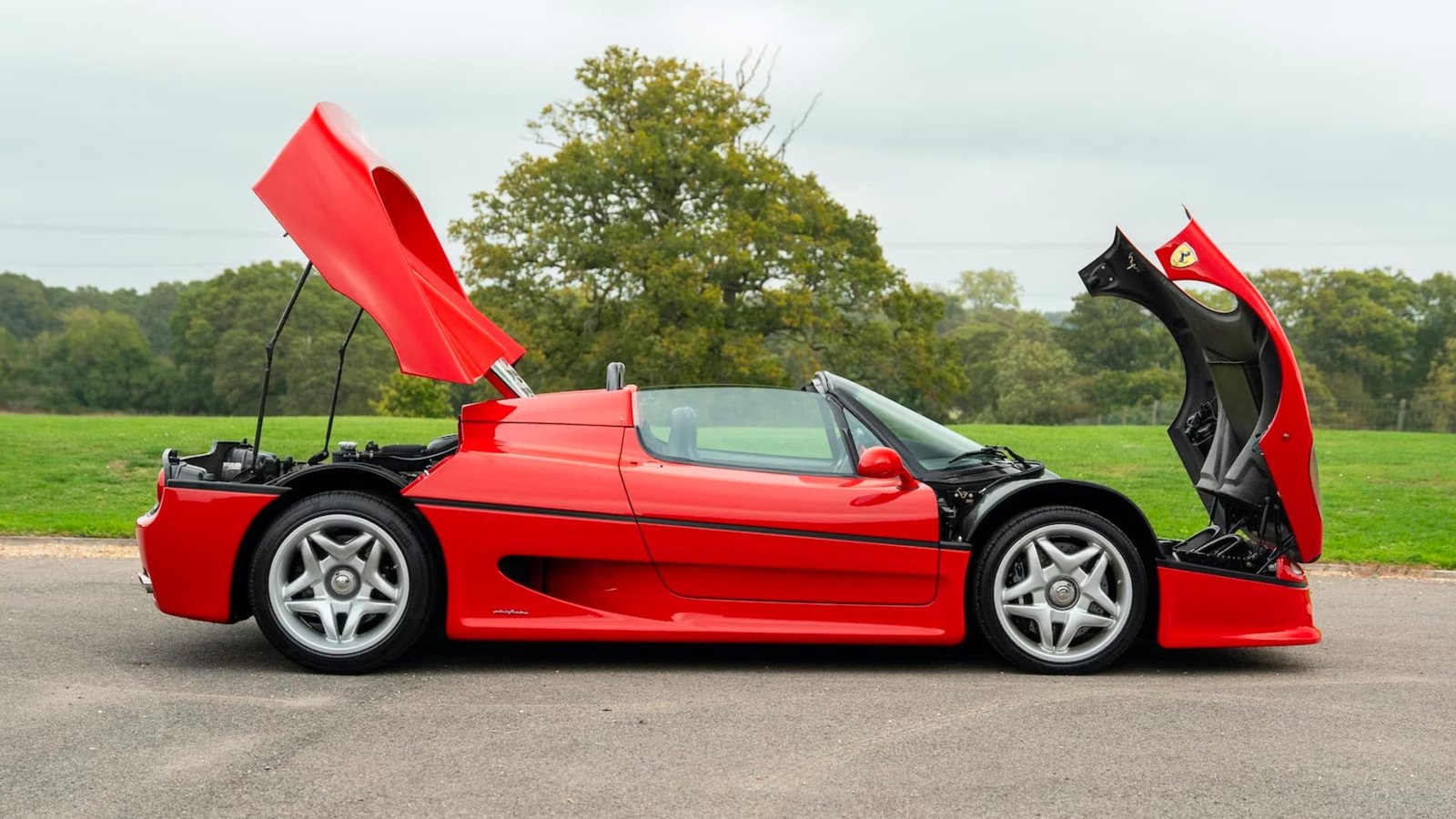 Ex-Rod Stewart Ferrari F50 to sell for millions