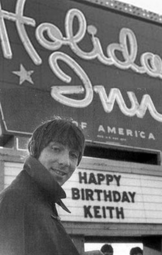 Moon, Did The Who drummer Keith Moon really drive a Lincoln Continental into a pool?, ClassicCars.com Journal