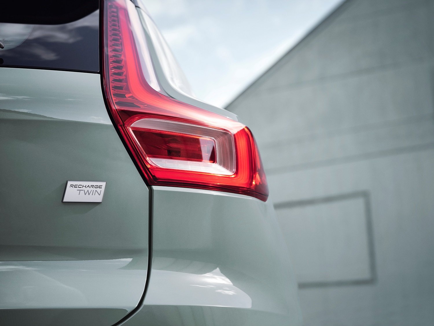 Volvo XC40 Sage Green