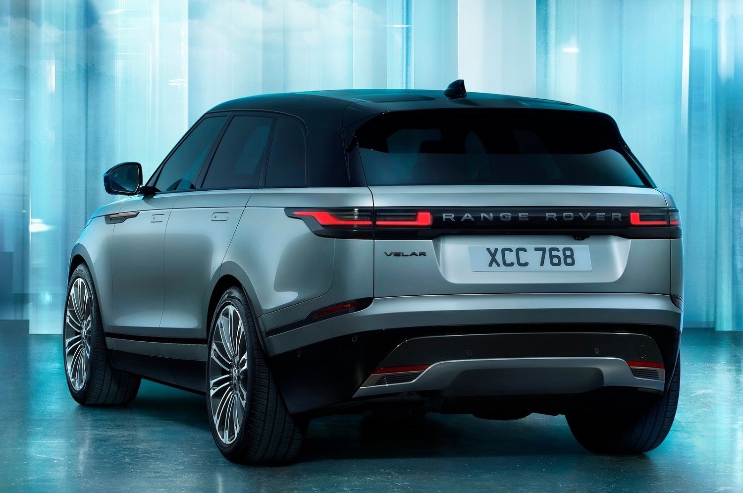 Facelift Range Rover Velar revealed