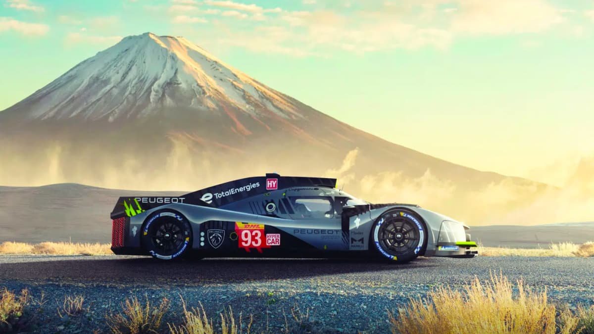 First pictures of Lego Technic Peugeot 9X8 endurance racer leak