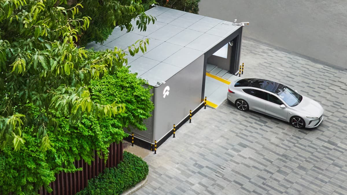 Five-minute recharge: China’s Nio rolling out new electric-car battery swap stations in Europe and UK