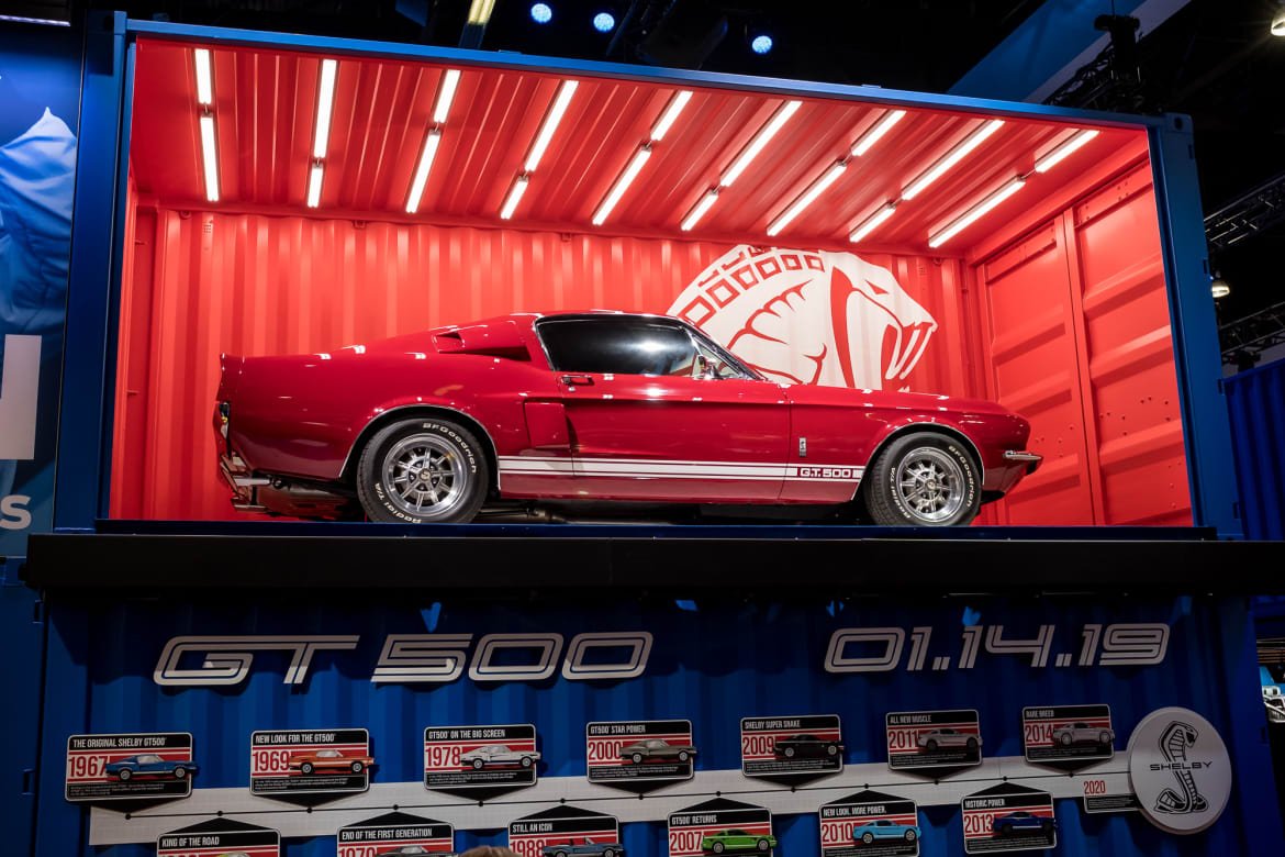 01-ford-shelby-gt500-retro.jpg