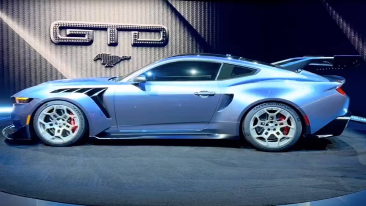 Ford Mustang GTD race car for the road leaked