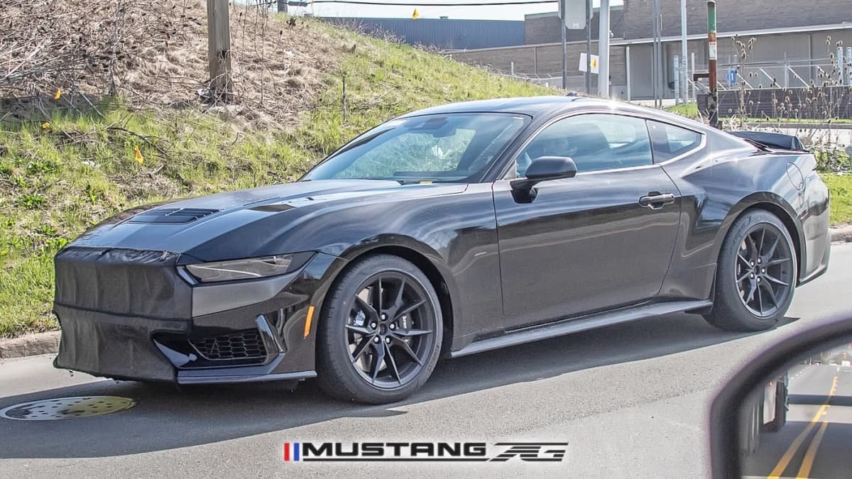 Ford Mustang race car for the road spied testing in the US – report