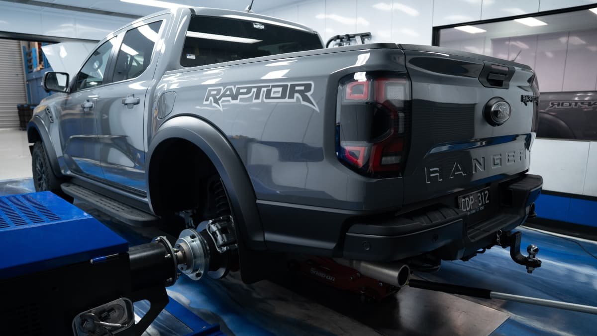 Ford Ranger Raptor twin-turbo V6 power test-0