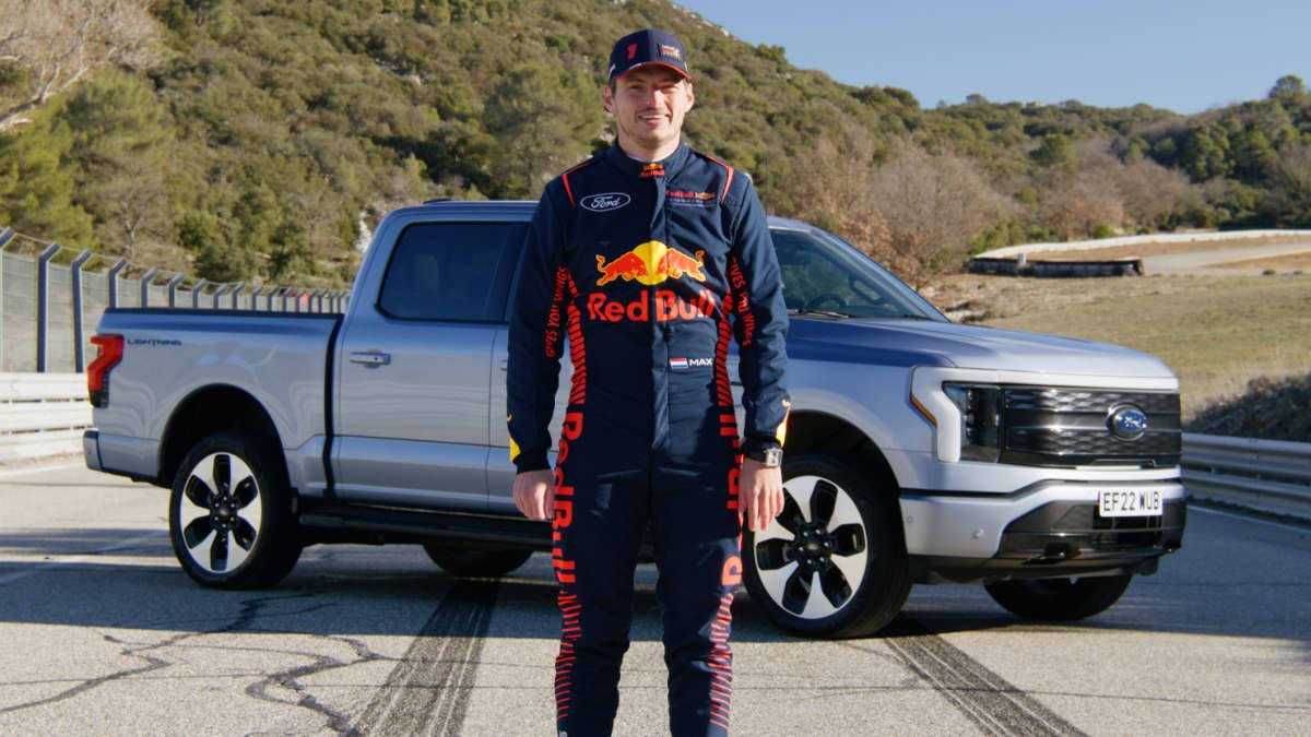 Aussie F1 ace Daniel Ricciardo tests Ford Mustang V8 Supercar in Detroit