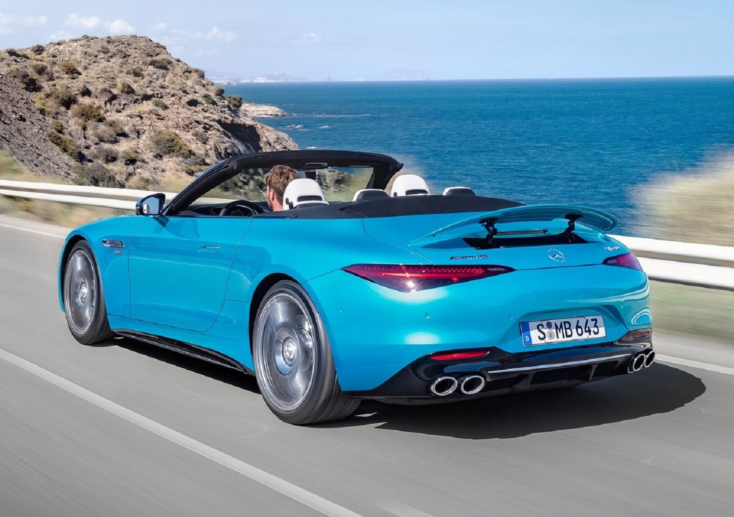 Mercedes-AMG SL 43 revealed