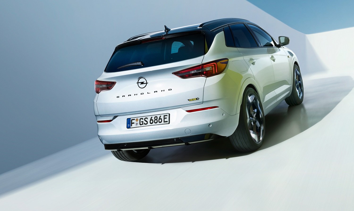 Opel Grandland GSe revealed