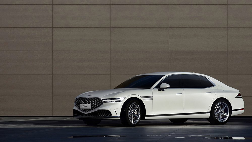 2023 Genesis G90