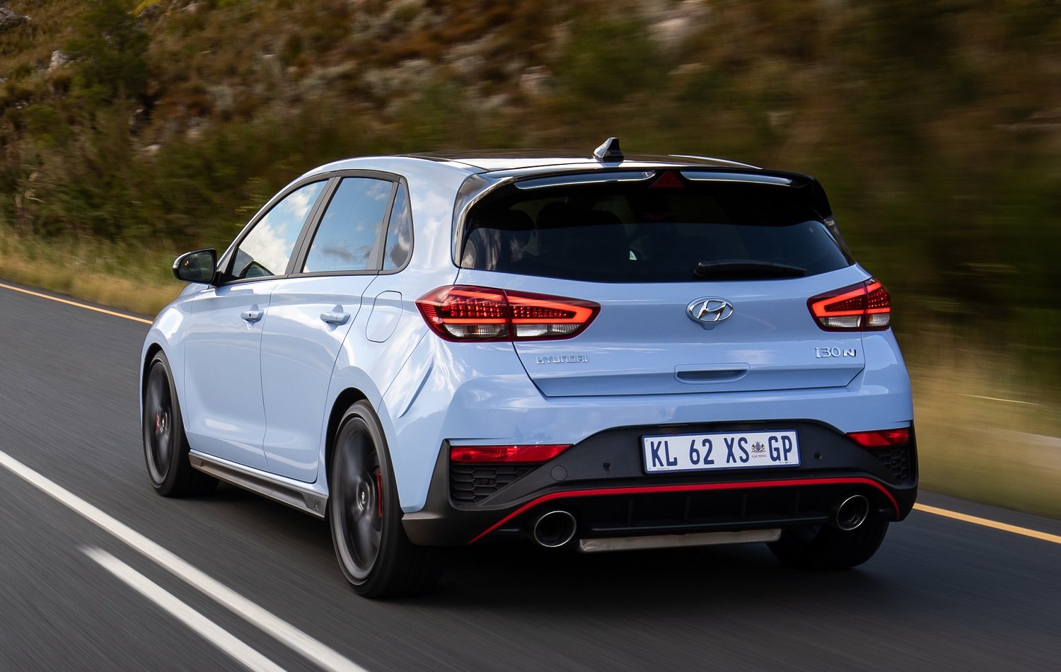 Hyundai i30 N vs vW Golf GTI