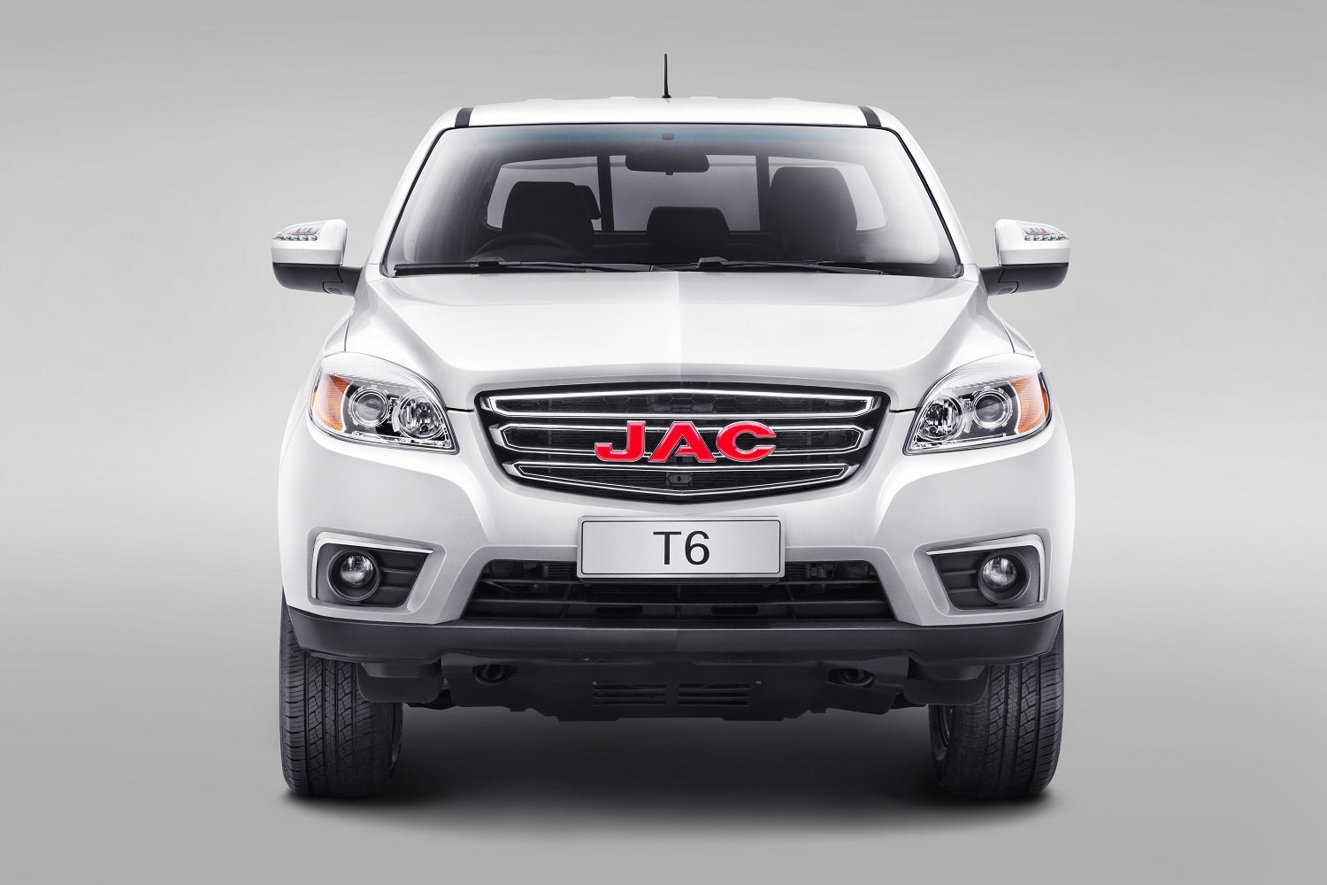 JAC T6 SA's cheapest bakkies double cabs