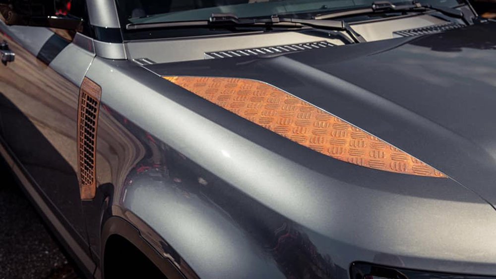 Heritage Customs Magic Metal pack for the Land Rover Defender Valiance
