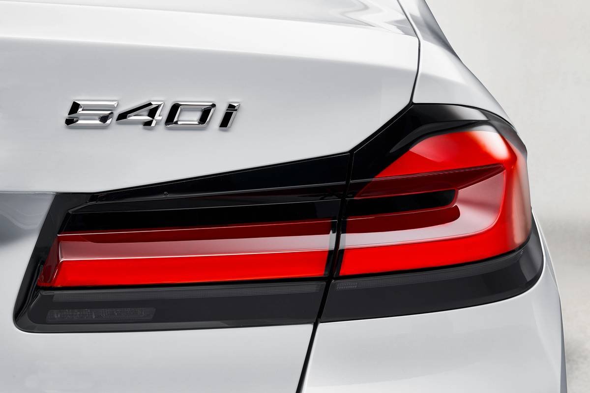 bmw-5-series-2021-13.jpg