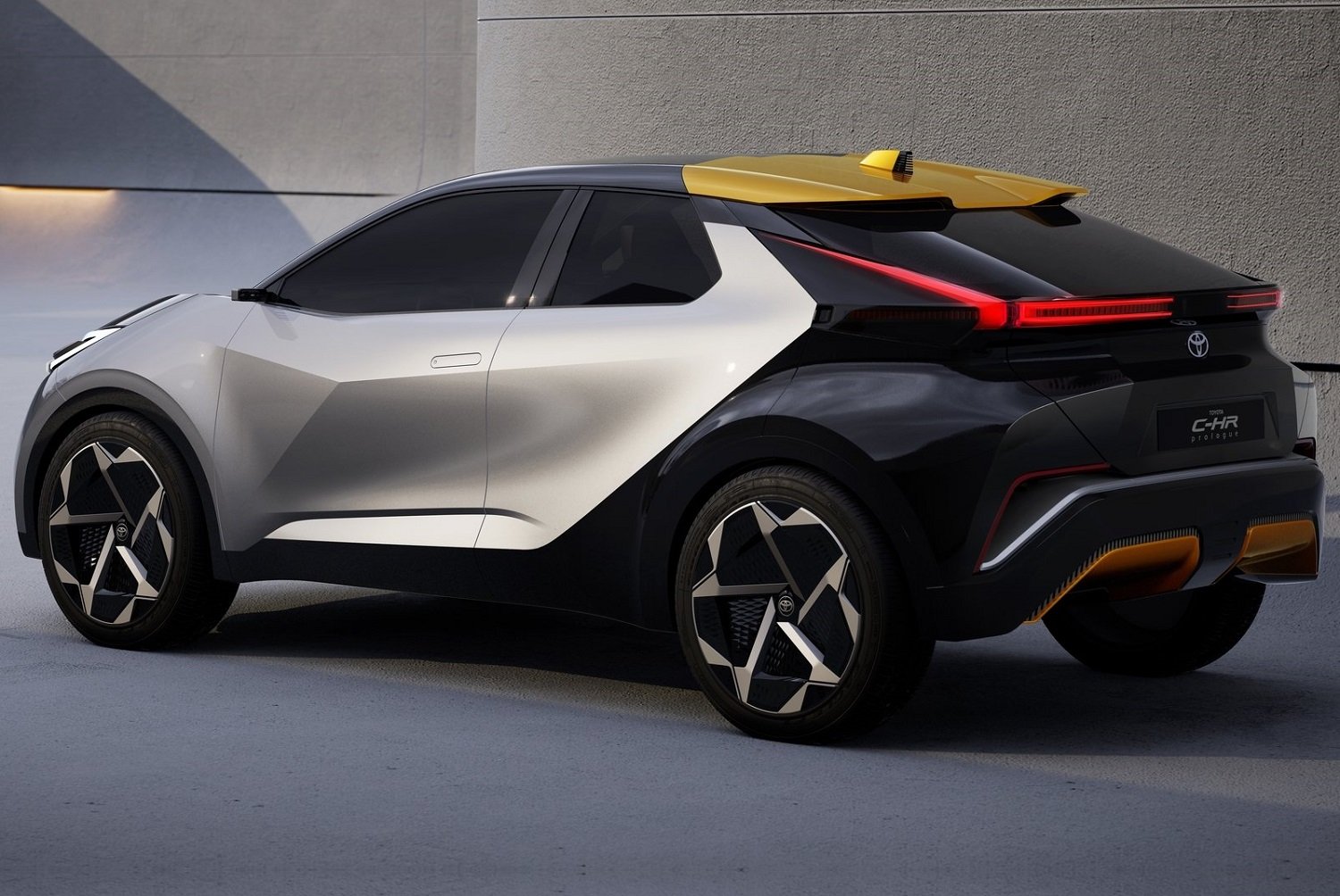 New Toyota C-HR will become a hybrid only