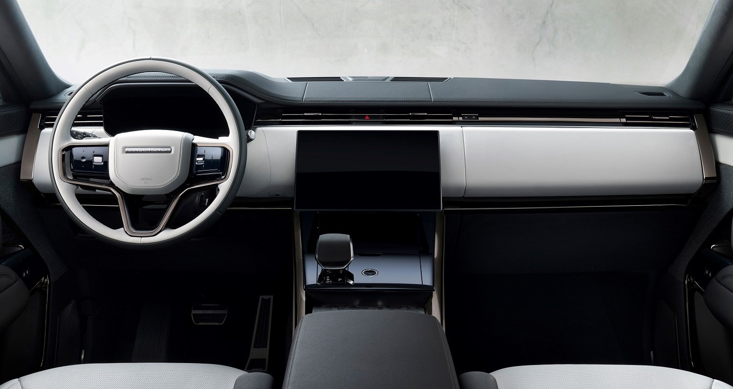 Range Rover Sport updated with new tech and hybrid powerunit