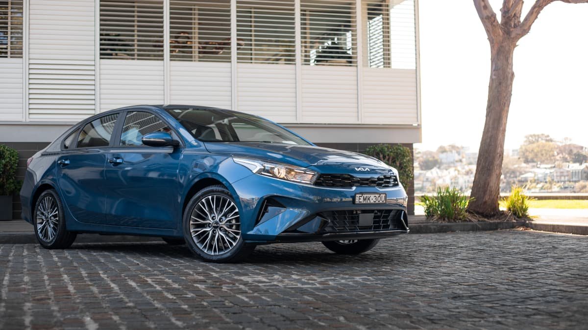 2023 Kia Cerato Sport+ sedan review-0