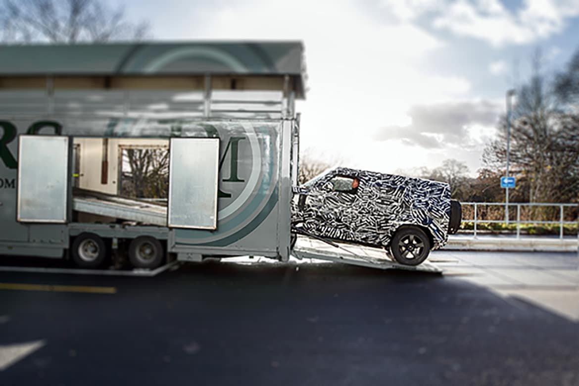 Land_Rover_Defender.jpg