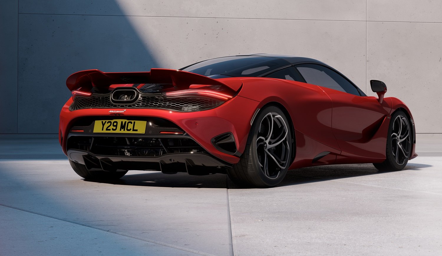 McLaren debuts lightweight new 750 S