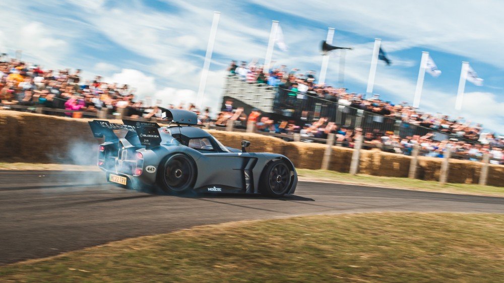 The McMurtry Automotive Spéirling from behind