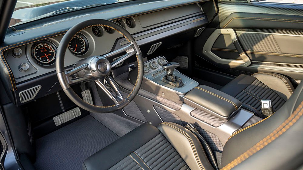 Inside the 7.0-liter Hellephant V-8