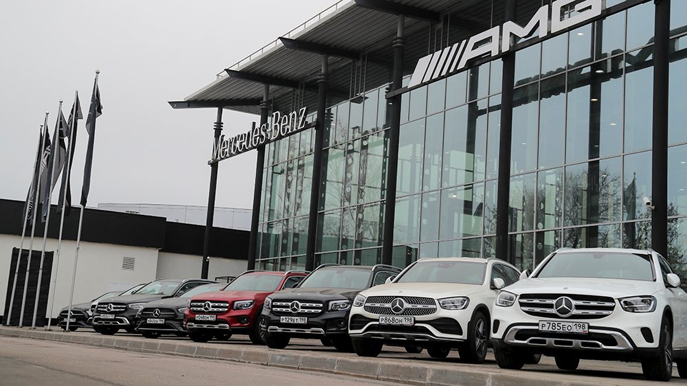 A Mercedes-Benz dealership in Russia
