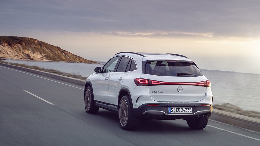 Mercedes-Benz 2022 EQA