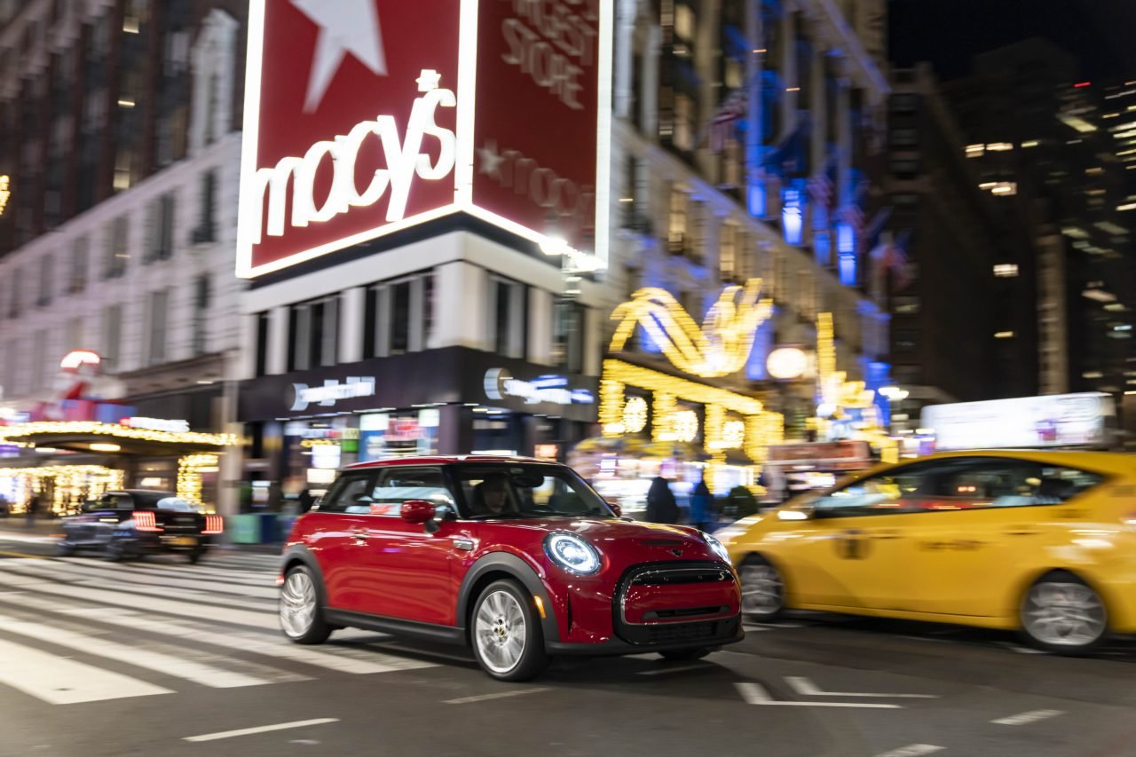 mini, Mini USA Launches Manual Driving School, ClassicCars.com Journal