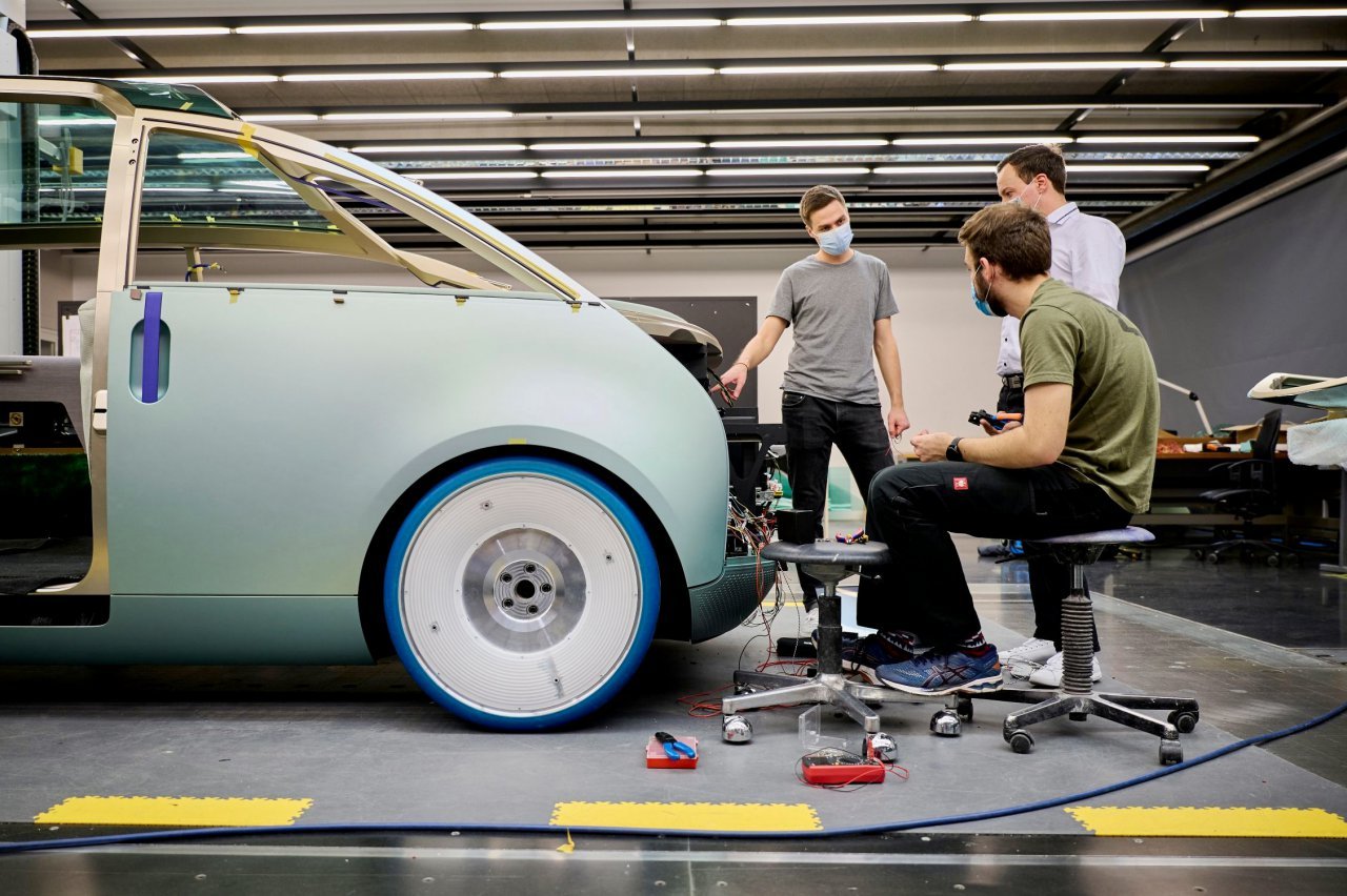 Mini, Mini takes Urbanaut concept from digital to physical, ClassicCars.com Journal